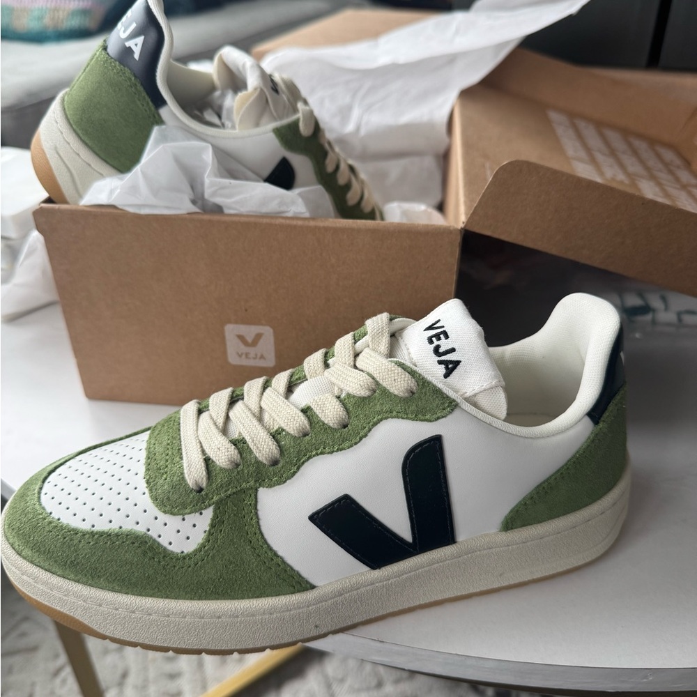 Veja V-10 Sneakers Kiwi EUR 36